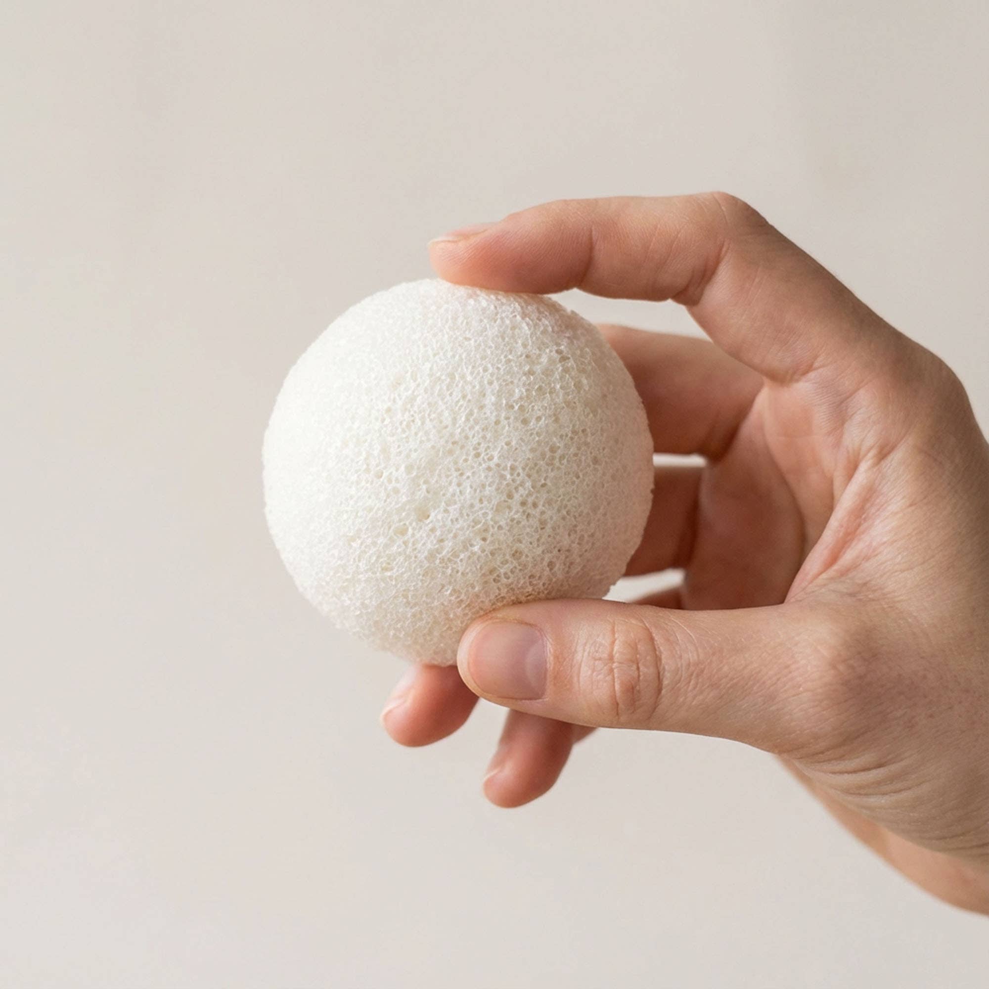 Natural Konjac Facial Cleansing Sponge