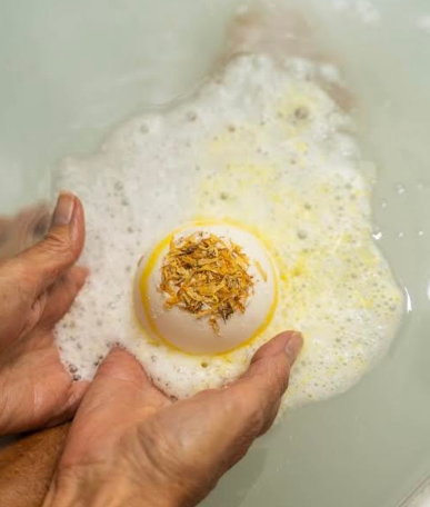 Botanical Bath Bomb
