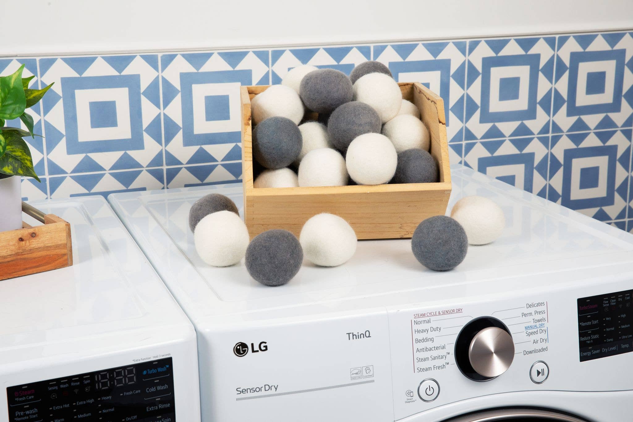 Bulk New Zealand Wool Dryer Balls | Summer Bestseller